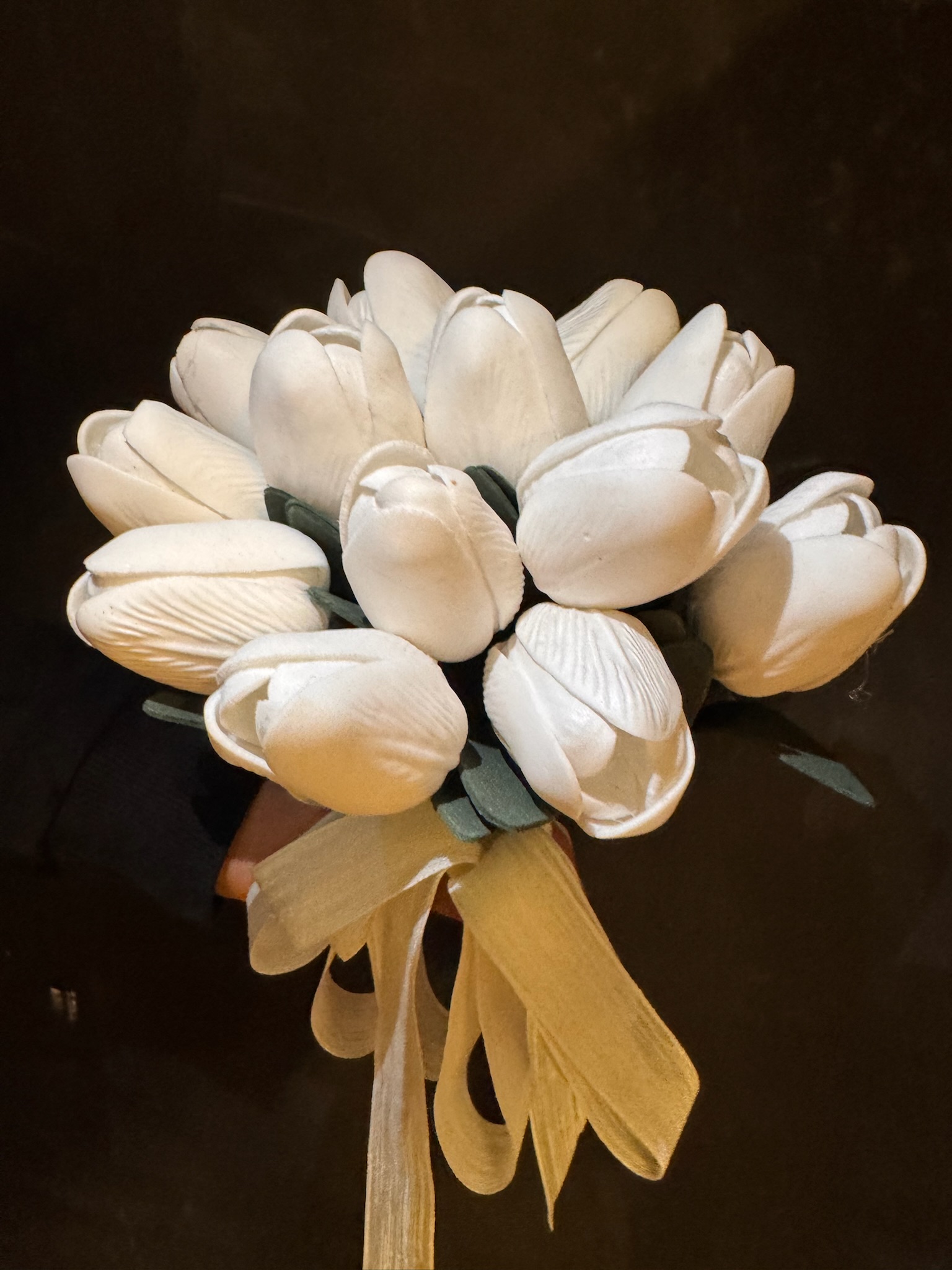 Yapay Lale Gelin Eli